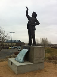 WD Farr statue